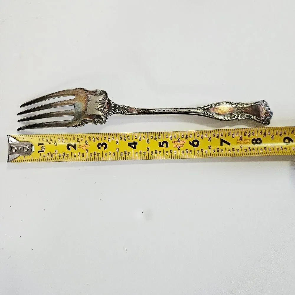 WM Rogers & Co. Oxford Pattern AA Silver Plated Serving Meat Fish Forks & Ladle